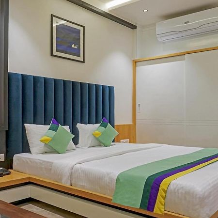 Treebo The Utsav, Nashik Hotell Eksteriør bilde