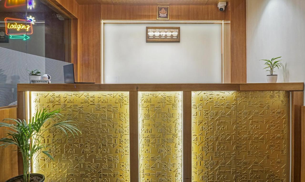 Treebo The Utsav, Nashik Hotell Eksteriør bilde