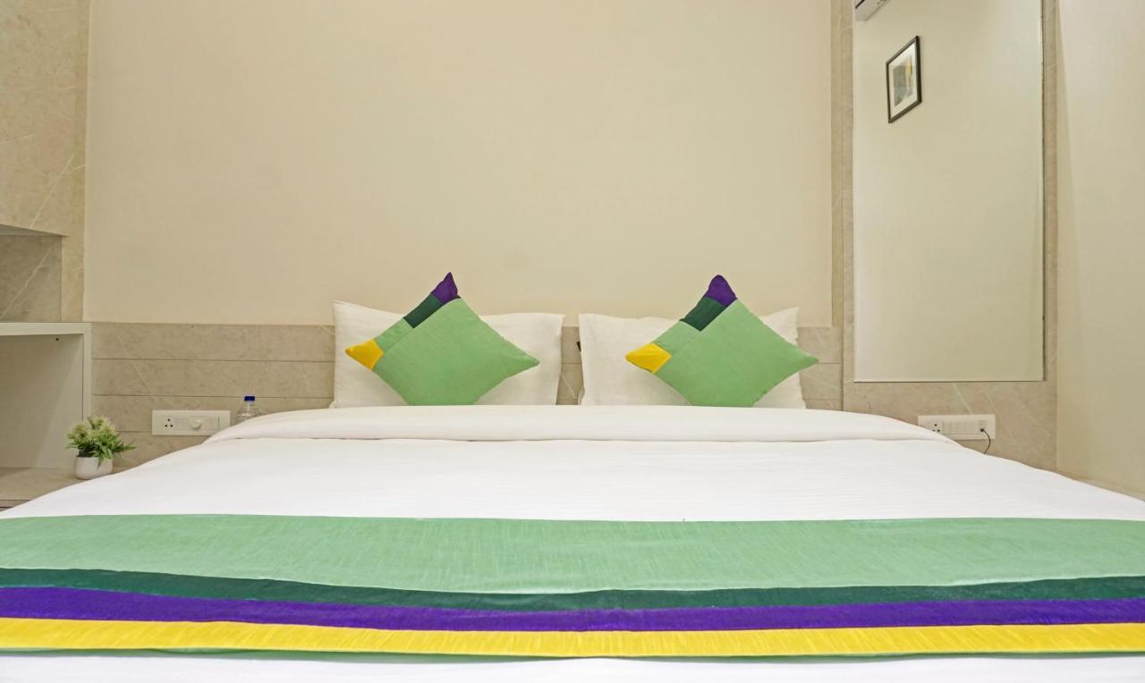 Treebo The Utsav, Nashik Hotell Eksteriør bilde