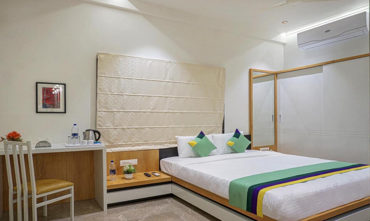 Treebo The Utsav, Nashik Hotell Eksteriør bilde